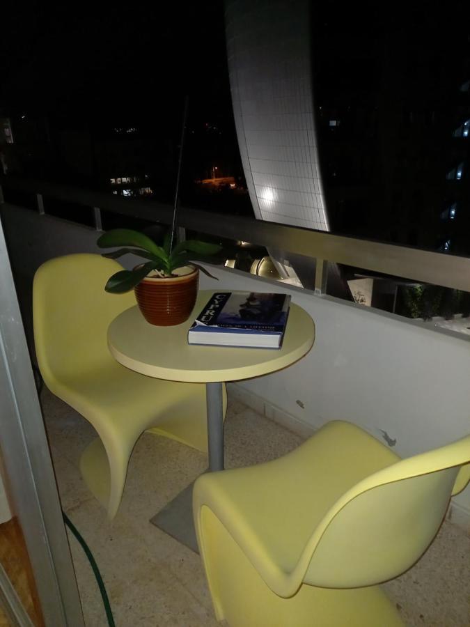 Seaside Spacious Apartment With Sea View Limassol Ngoại thất bức ảnh