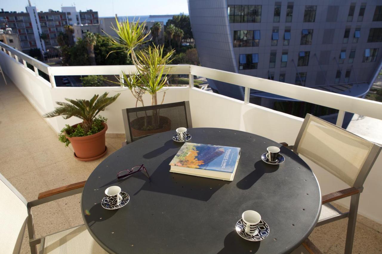 Seaside Spacious Apartment With Sea View Limassol Ngoại thất bức ảnh