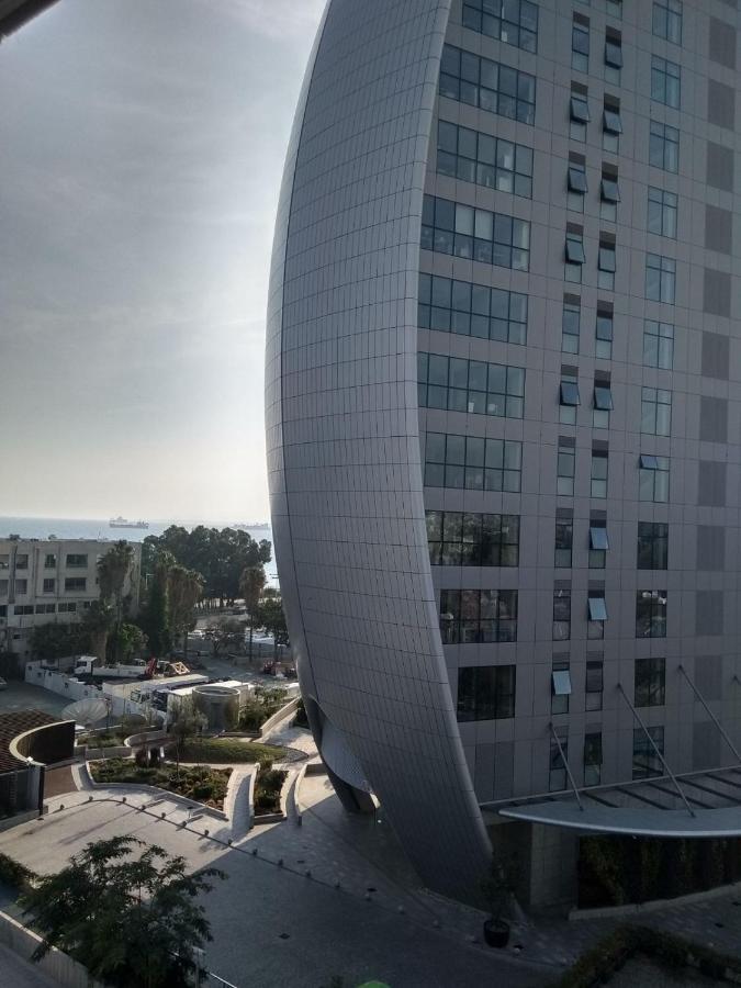 Seaside Spacious Apartment With Sea View Limassol Ngoại thất bức ảnh